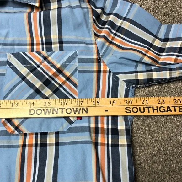 Merrell Button Down - Picture 7 of 9